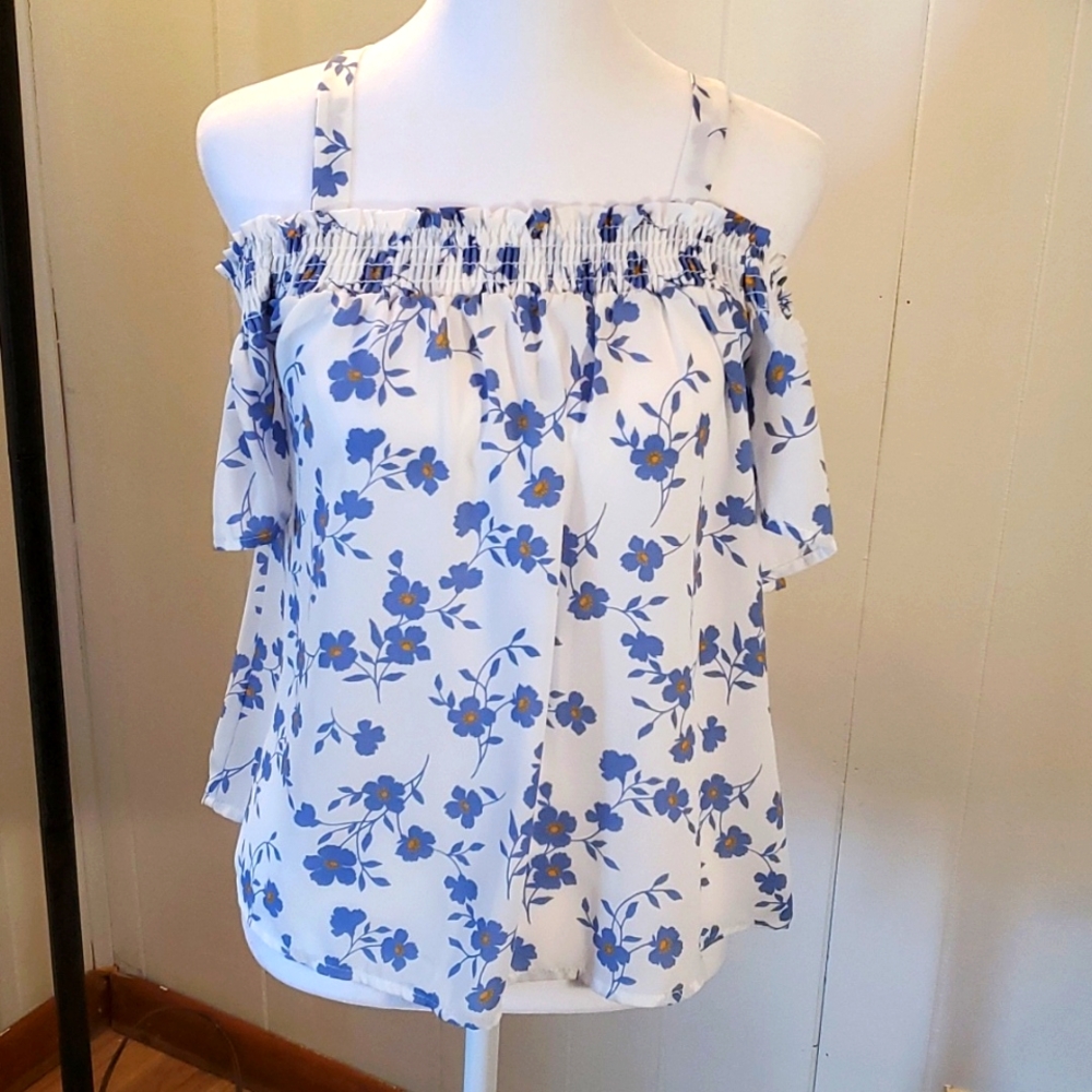 Sienna Sky Women's floral on or off the shoulder shirt
